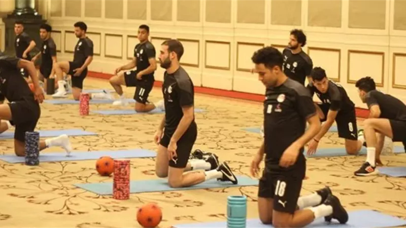 مراناً تنشيطياً للاعبى المنتخب تحت قيادة ايهاب جلال بفندق الإقامة