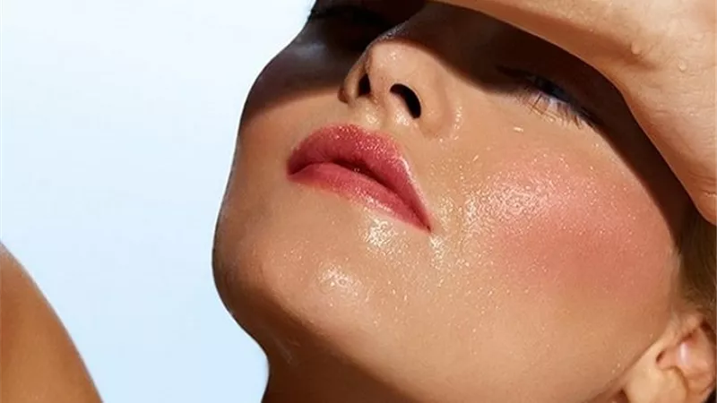 وداعا لالتهابات البشرة.. زيوت نباتية لنضارة بشرتك في الصيف