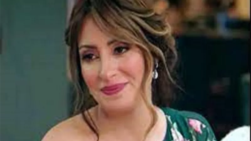نرمين الفقى تحصل على الاقامة الذهبية بالامارات