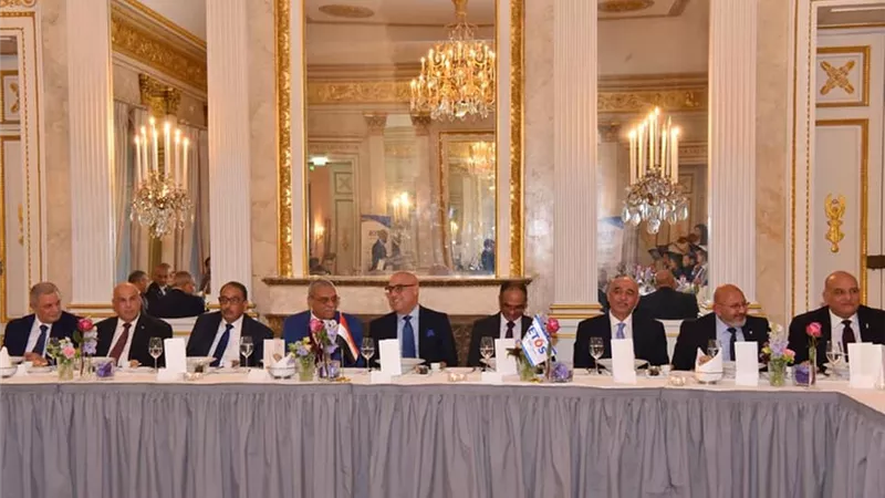 الشركات العالمية تشيد بدور الحكومة في دعم التكنولوجيا الحديثة بمياه الشرب