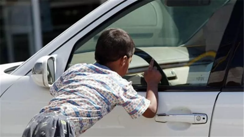بـ 3 أطفال.. القبض على عصابة استغلال الأطفال فى التسول بالجيزة
