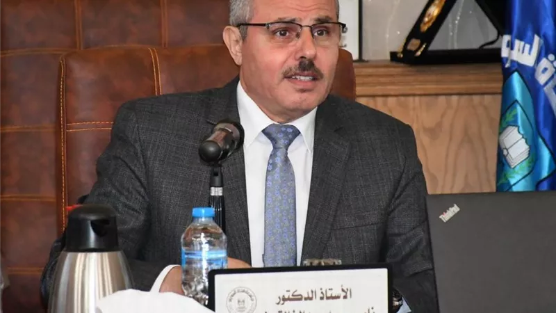 جامعة القناة تسجل براءة إختراع لمفاعل بيئي يحول النفايات إلى طاقة