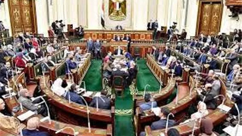 البرلمان يطلب من الحكومة بـ 3 مليارات جنيه.. لأسر 