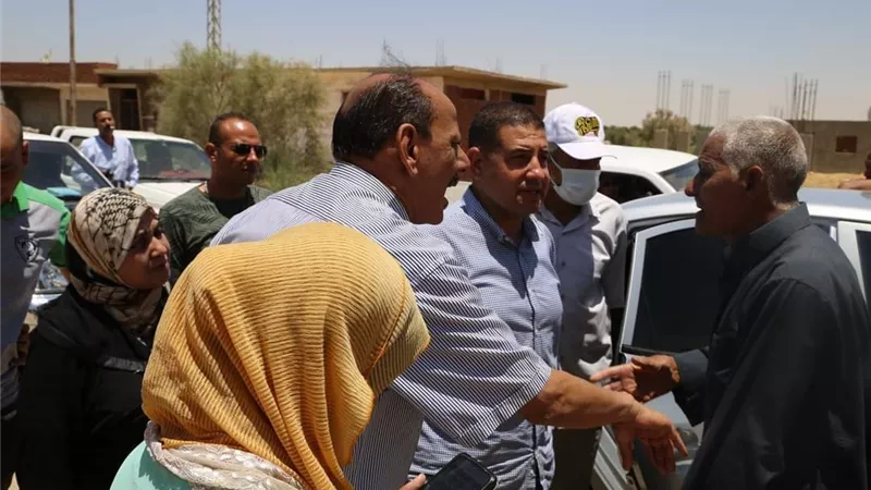 محافظ السويس يشدد علي توريد الأقماح من المزارعين ويوجه بحملات مكثفة