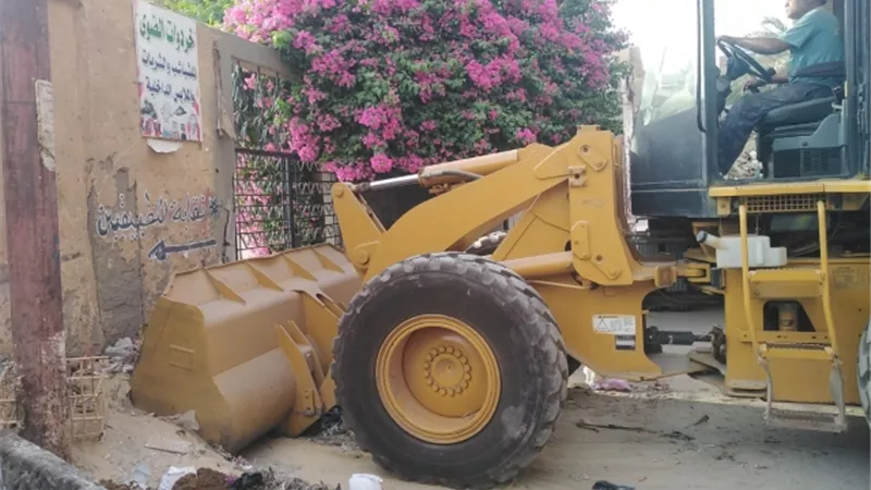 رفع ٤٥٢٠ طن قمامة و ١٤٠٧ طن مخلفات صلبة خلال حملات نظافة مكثفة بمدينة الأقصر