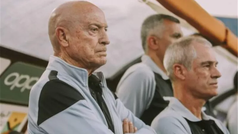 فيريرا يقرر الاستغناء عن ثلاثى الزمالك الموسم المقبل