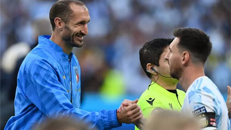 كيللينى بعد الهزيمة من الأرجنتين : منتخب إيطاليا يمر بفترة صعبة .. ونحتاج للدعم