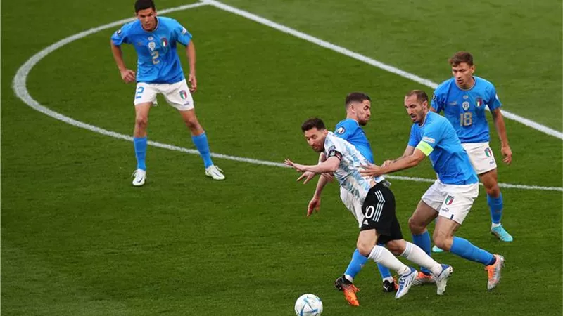 ميسى بعد حصد كأس فيناليسيما : جاهزون لمواجهة أى منتخب
