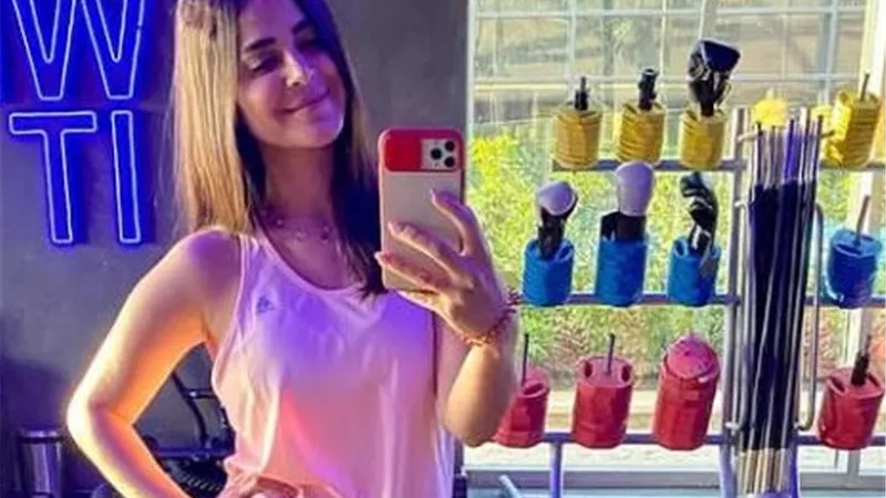 بإطلالة رياضية.. رانيا منصور تتألق عبر إنستجرام