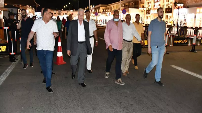فودة يتفقد أعمال تطوير السوق القديم وتطوير ساحة مسجد الصحابة بشرم الشيخ
