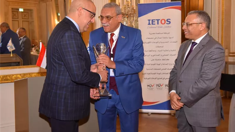 وزير الإسكان يواصل لقاءاته بكبرى الشركات العالمية على هامش مشاركته بمعرض 