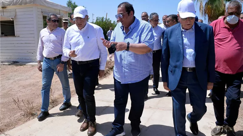 رئيس الوزراء يتفقد عدداً من المنشآت الفندقية الجارى تنفيذها استعدادا لمؤتمر تغير المناخ