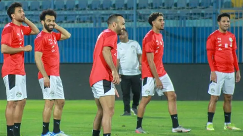 محمد صلاح يُشعل حماس اللاعبين فى أول مران له مع المنتخب استعدادًا لـ غينيا.. شاهد
