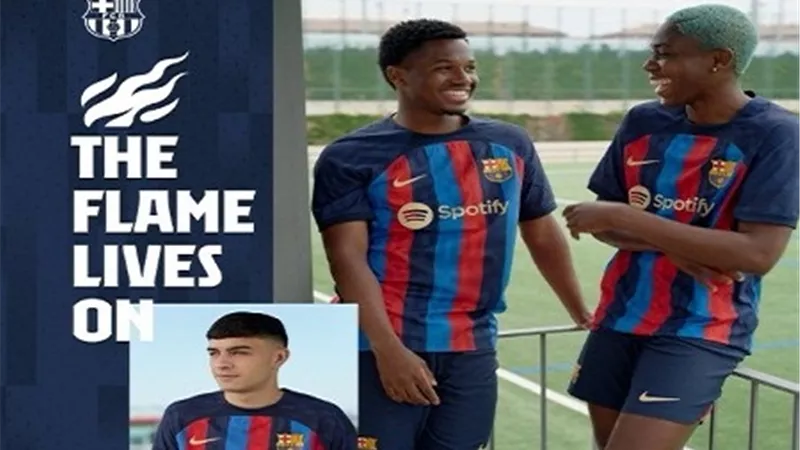 برشلونة يعلن عن قميصه الجديد.. ننشر التفاصيل