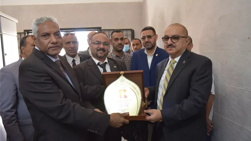 رئيس جامعة أسيوط يفتتح عدداً من مشروعات التطوير والإنتاج بكلية الزراعة