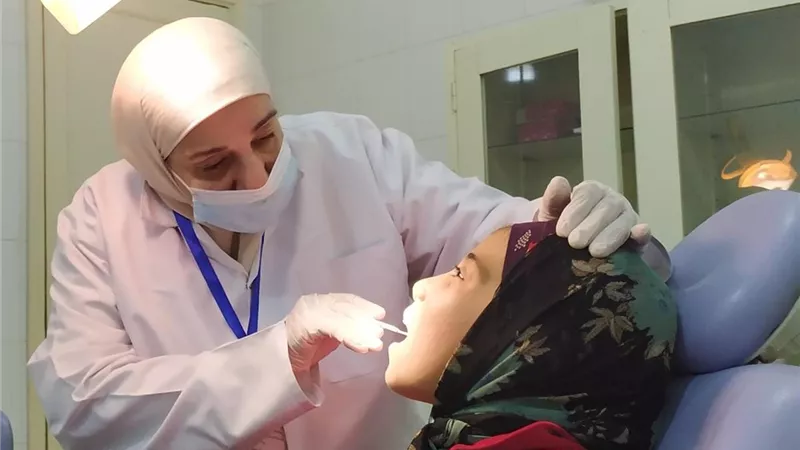 ٧ تخصصات في قافلة طبية بقفطان سمسطا ..صور