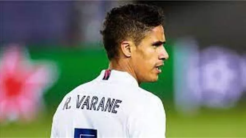مدافع ليفربول يعوض غياب فاران فى منتخب فرنسا