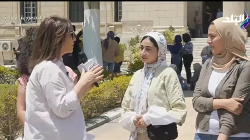 تروج للسلبيات وتثير الجدل .. كيف يتعامل الشباب مع أكاذيب السوشيال ميديا؟