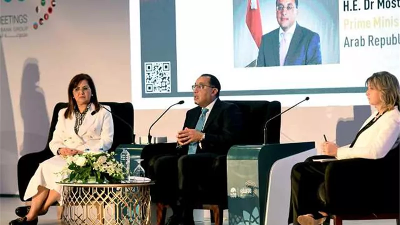 مدبولي: مصر تفتح أبوابها لكل مجالات الاستثمار خاصة في القطاعات ذات الأولوية