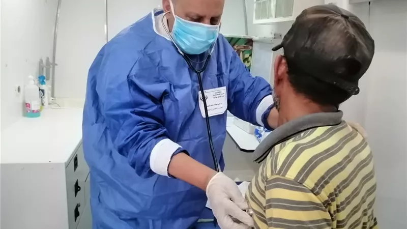 علاج ١٥٥٣ مواطنا بالمجان في قافلة طبية بدمياط