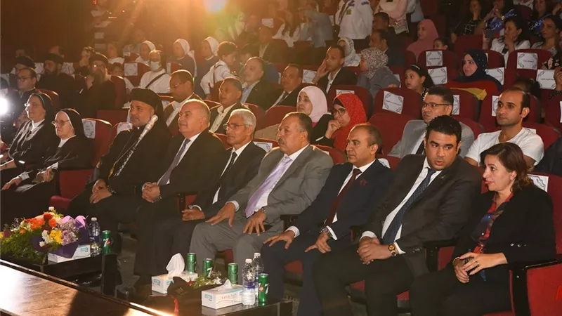 محافظ قنا يشهد الاحتفال بمرور 125 عام على تأسيس مدرسة الراهبات الفرنسيسكانيات