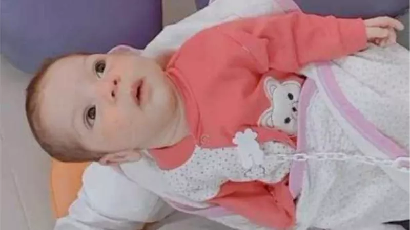 شاهد لحظة إلقاء أم لطفلتها الرضيعة فى مدينة حدائق أكتوبر والمباحث تحل اللغز.. بالفيديو والصور