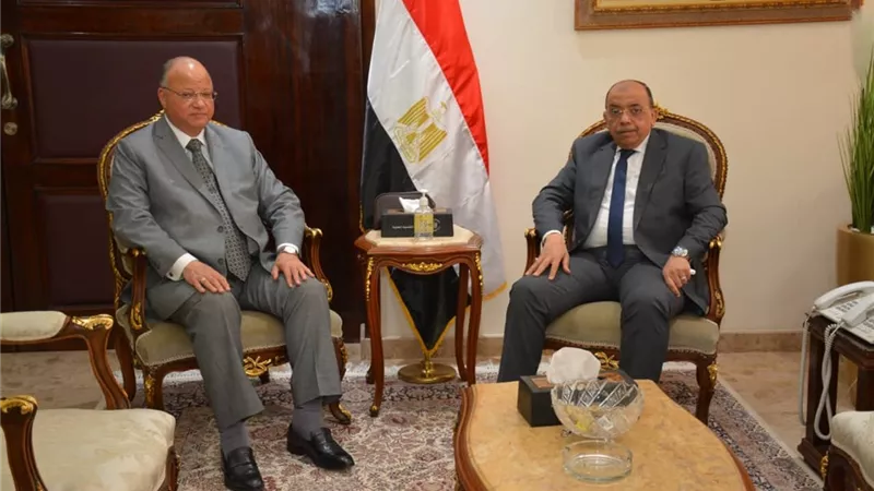 شعراوي يتابع مستجدات منظومة المخلفات والمشروعات القومية الجارية بالقاهرة