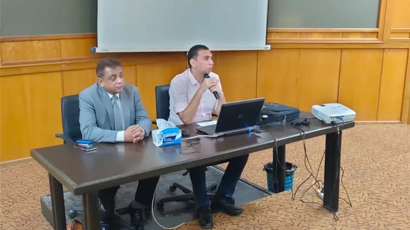 التخطيط تعقد ورش عمل لتطوير أداء خدمات المواطنين بالبحر الأحمر