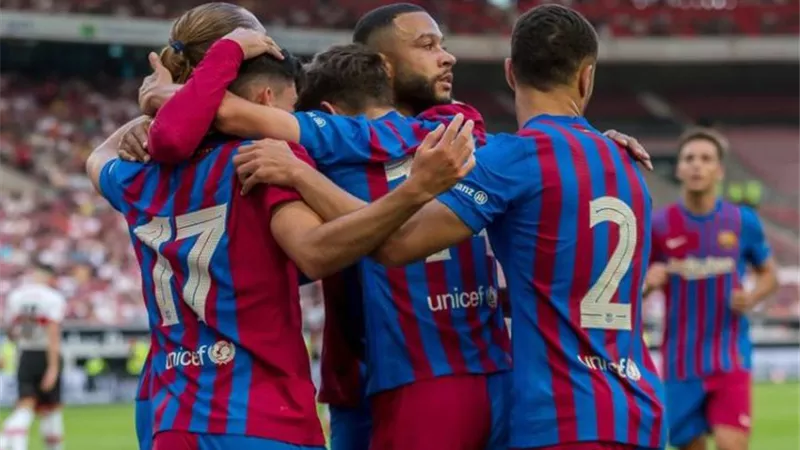 نابولي ومارسيليا يدخلان الصراع على ضم نجم برشلونة