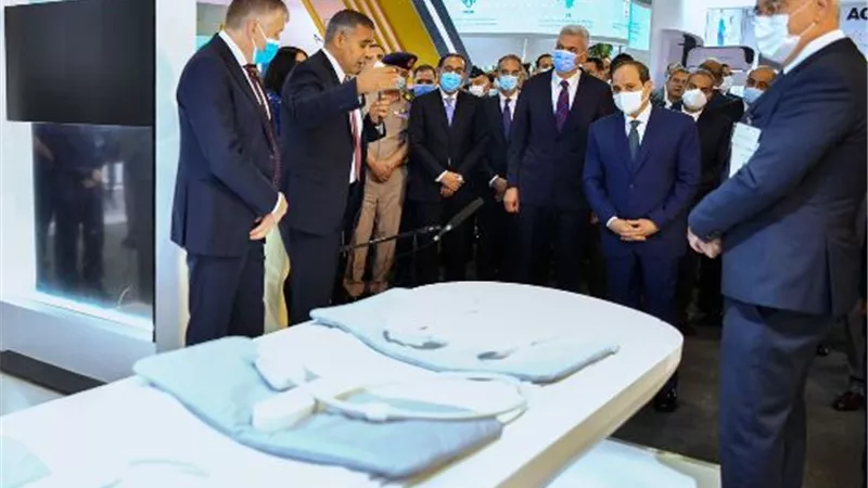 بالصور.. المتحدث الرئاسي ينشر صور تفقد الرئيس السيسي للمعرض والمؤتمر الطبي الإفريقي الأول