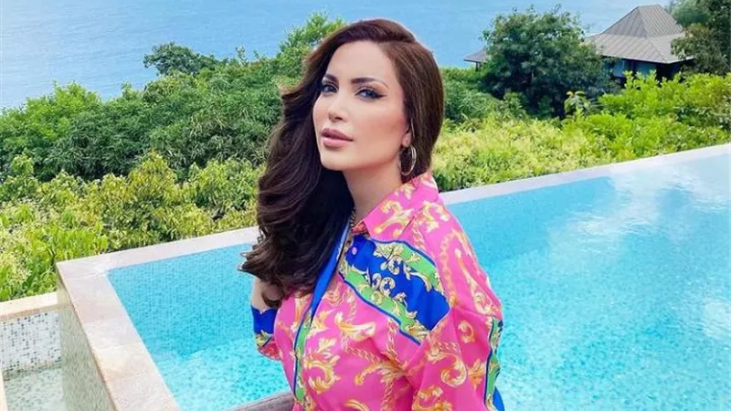 بألوان مبهجة .. نسرين طافش تسحر القلوب بإطلالة صيفية .. صور