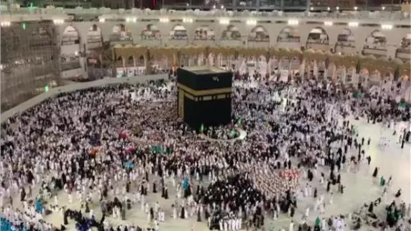 وزارة الداخلية تطالب الفائزين بحج القرعة عدم التصوير داخل الحرمين الشريفين