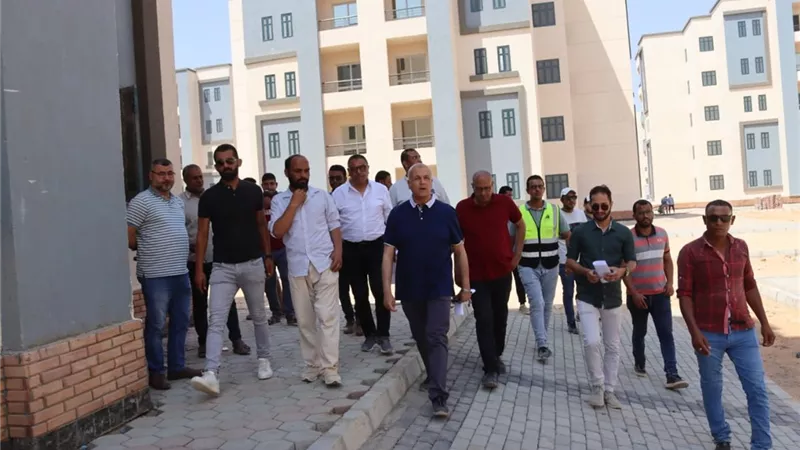 رئيس جهاز العاشر: تنفيذ ٢٧٨٤ وحدة سكنية وطرح مشروعات زراعية واحلال وتجديد للطرق