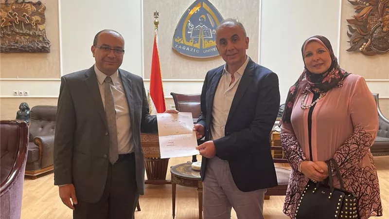 تعيين د. هانى محمد عبد الملك الباسوسى وكيلاً لكلية الصيدلة لشئون الدراسات العليا والبحوث