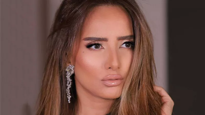 ما خفيته بقلبك ينقرا في عيونك .. زينة في أحدث جلسة تصوير
