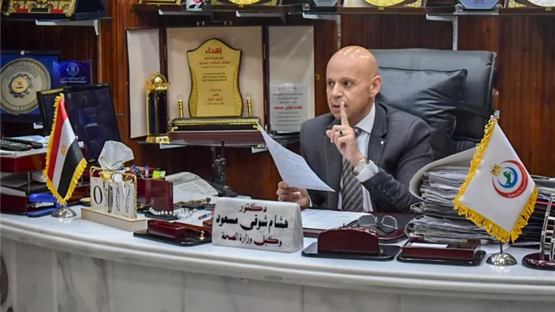 وكيل صحة الشرقية يجتمع بمديري الإدارات الفنية لمناقشة خطة العمل بالمستشفيات