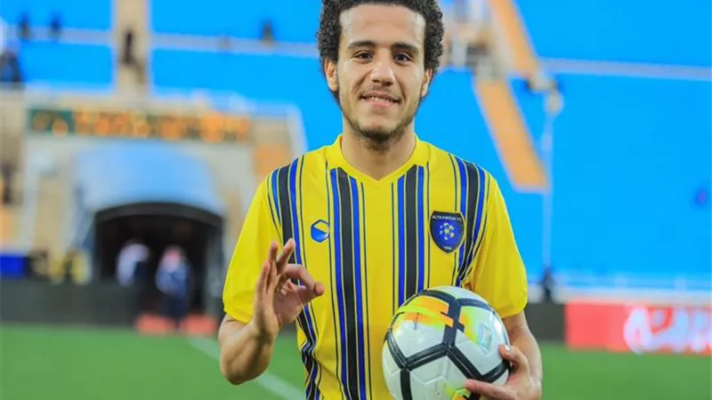 التعاون السعودى يكشف حقيقة مفاوضات الأهلي مع مصطفى فتحي