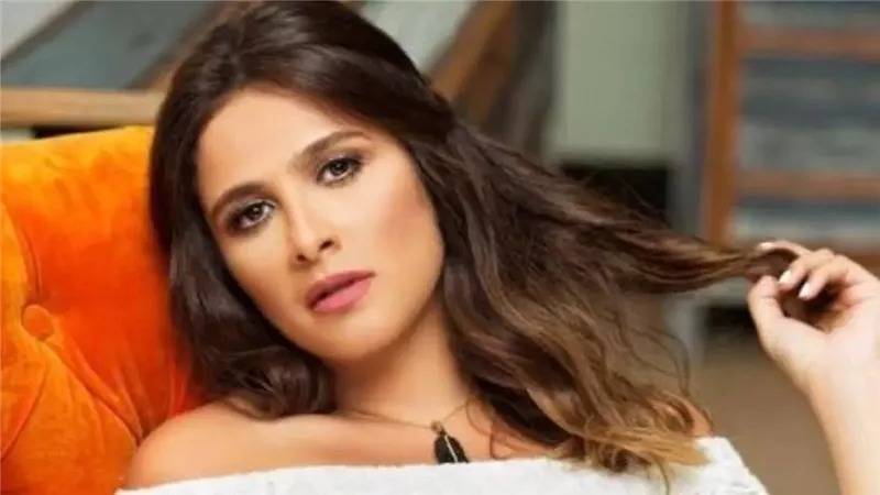 ياسمين عبدالعزيز في منشور غامض: 