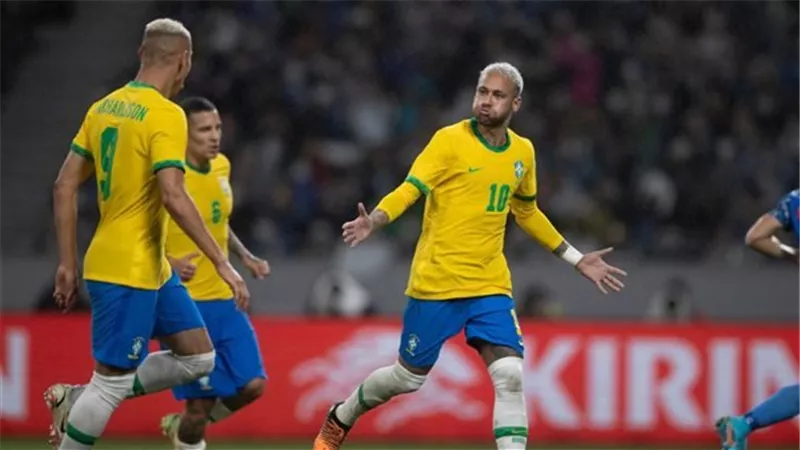 البرازيل ينتزع فوزا صعبا على اليابان بهدف نيمار
