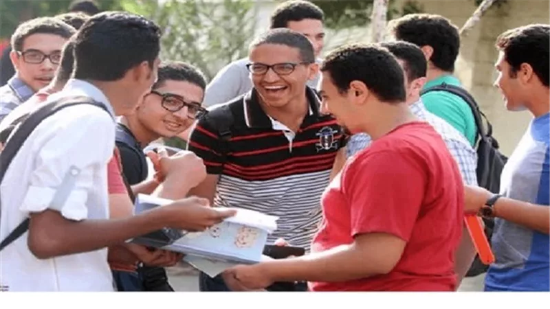 كيف يعبر طلاب الثانوية العامة الامتحانات بأمان؟ استاذ اعلام يضع خطوات نموذجية