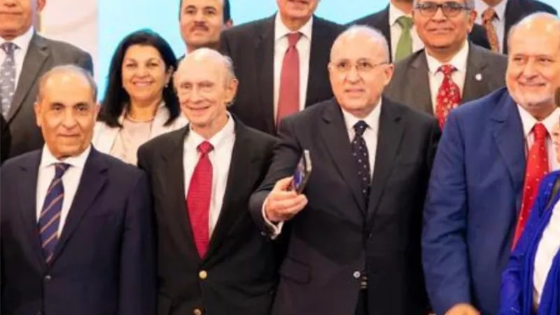 عدوى.. تكريم كبار الأطباء والوزراء السابقين بالاحتفال المئوى للجمعية الطبية المصرية