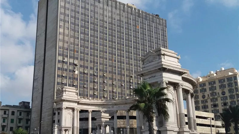 الدبلوماسيه والعولمه والفرنكوفونيه فى جامعة (سنجور) بالاسكندريه