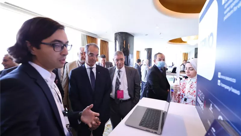 طلعت : 22.8 مليار جنيه استثمارات حكومية لقطاع الاتصالات فى 2022/2023 بنسبة نمو 22٪