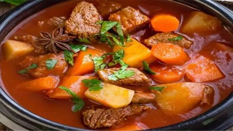 طاجن اللحم بالخضار بطعم تانى