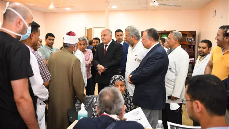 الداودى يشهد ختام فعاليات قافلة جامعة الأزهر الطبية بمستشفي قنا.. بالصور
