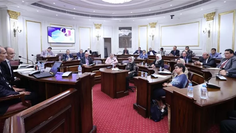 وزير الاتصالات: نحرص على تعزيز مشاركة الشركات الصغيرة والمتوسطة في مشروعات مصر الرقمية