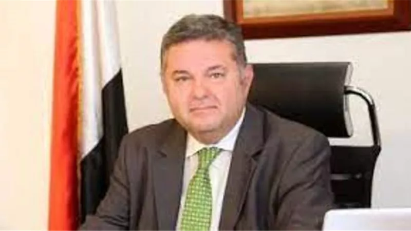 وزير قطاع الأعمال: افتتاح أكبر مصنع للغزل في العالم بداية 2023