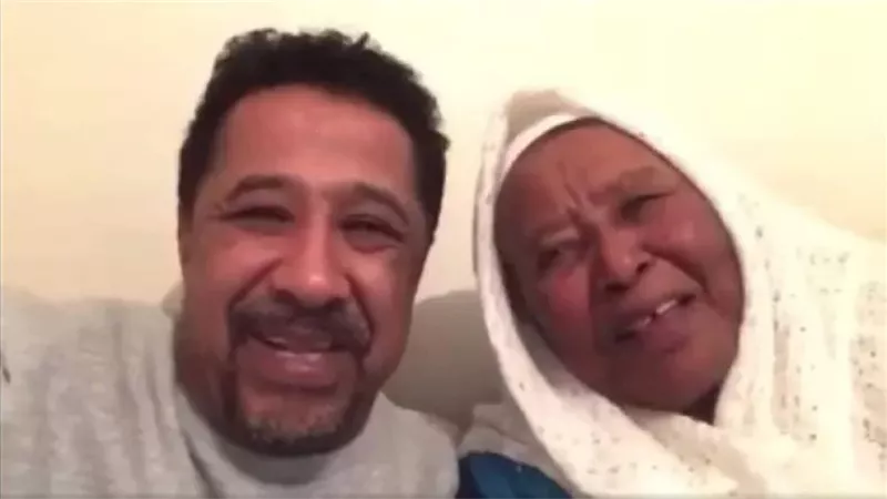 نقيب الموسيقيين ينعي رحيل والدة الشاب خالد