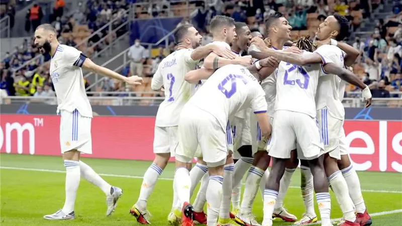 ريال مدريد يعلن موعد التجديد لنجم الفريق