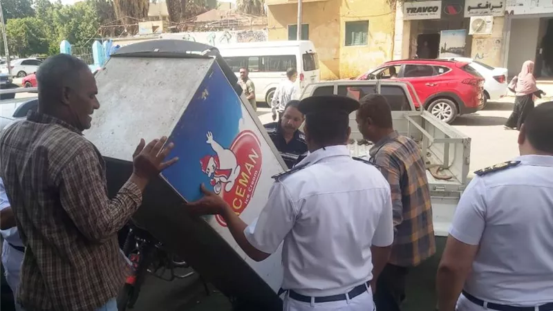 حملة مكبرة بمدينة أسوان لإزالة 300 حالة إشغال بدون محضر